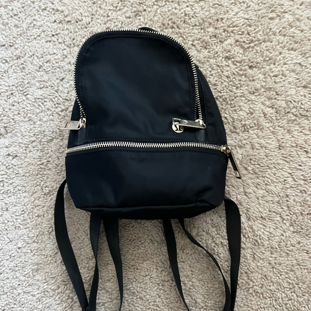 Lulu lemon City Adventurer Backpack *Micro 3L